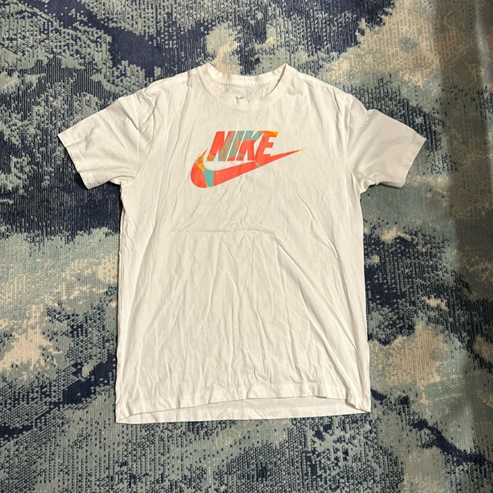 Nike t shirt